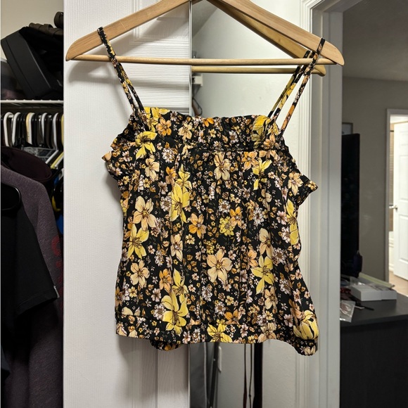 Chiffon Crop Top - Picture 2 of 2